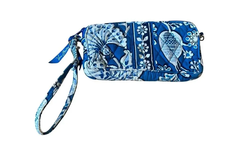 Vera Bradley Blue Lagoon Wallet Wristlet; Blue White Floral Pattern Makeup Bag